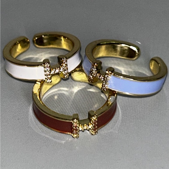 Jewelry - New letter H one sized fashion rhinestone rings